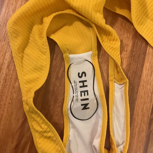 Shein bikini - Picture 4 of 5